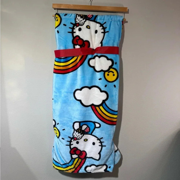 Hello Kitty Blue Rainbow Ice Cream Plush Throw - NWT - Picture 3 of 3